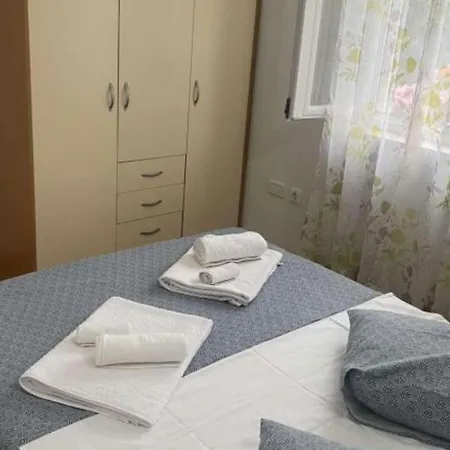 Family House Kurtin By Brankica - Two Bedroom شقة *