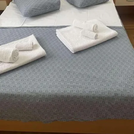Family House Kurtin By Brankica - Two Bedroom شقة *