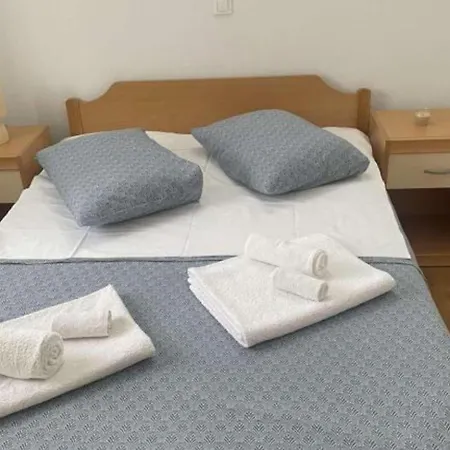 Family House Kurtin By Brankica - Two Bedroom شقة *