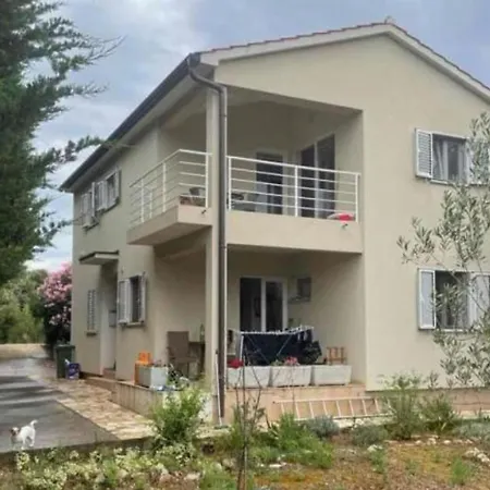 Family House Kurtin By Brankica - Two Bedroom أوغليان